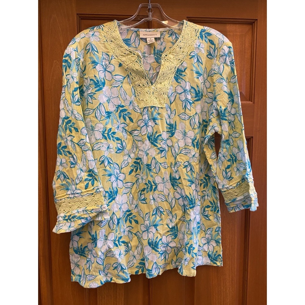 Floral Tunic Top Women's Size Medium 3/4 Sleeve Boho Hawaiian Gauzy Resort Blue